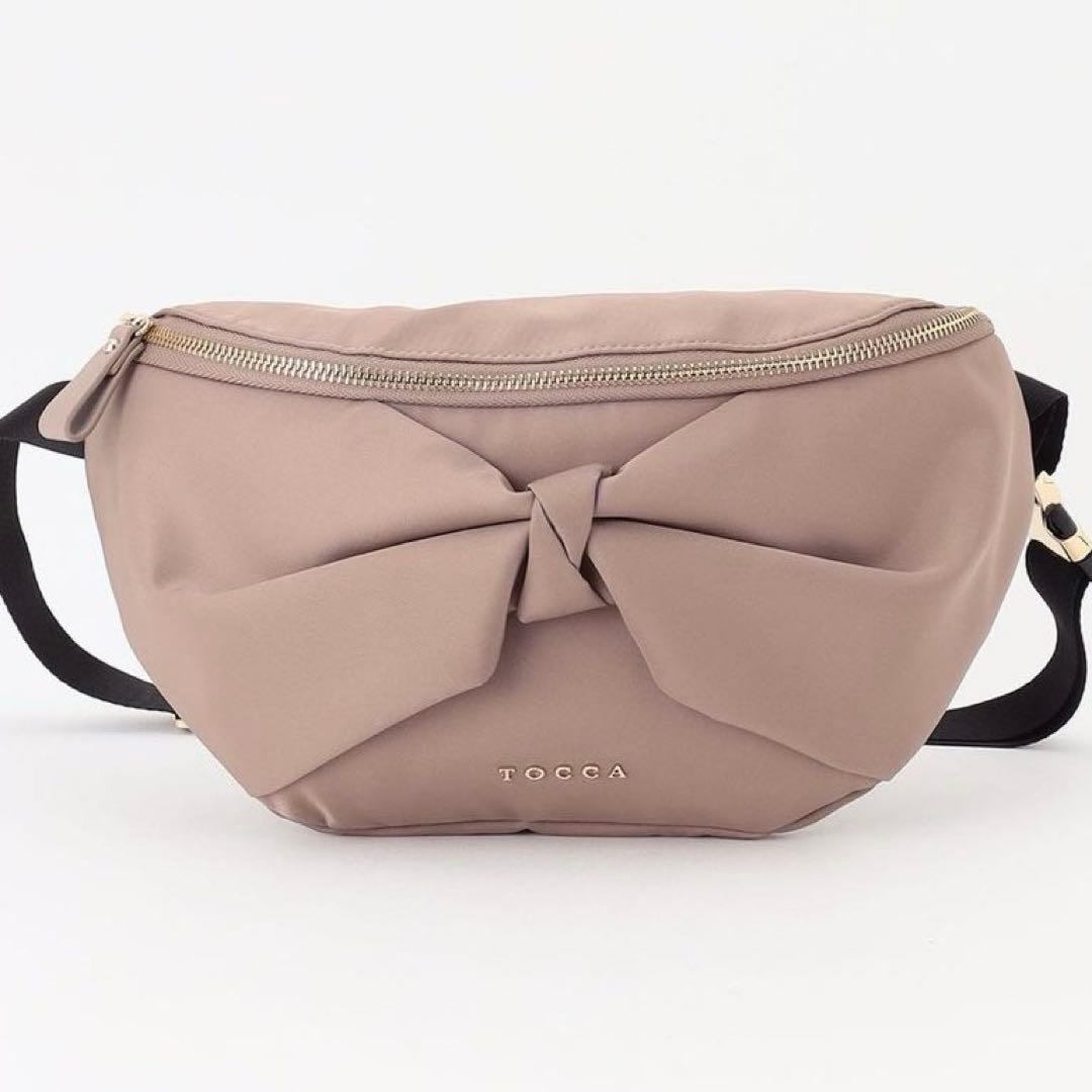 【美品】TOCCA 撥水　RIBBON KNOT BODY BAG ボディバッグ