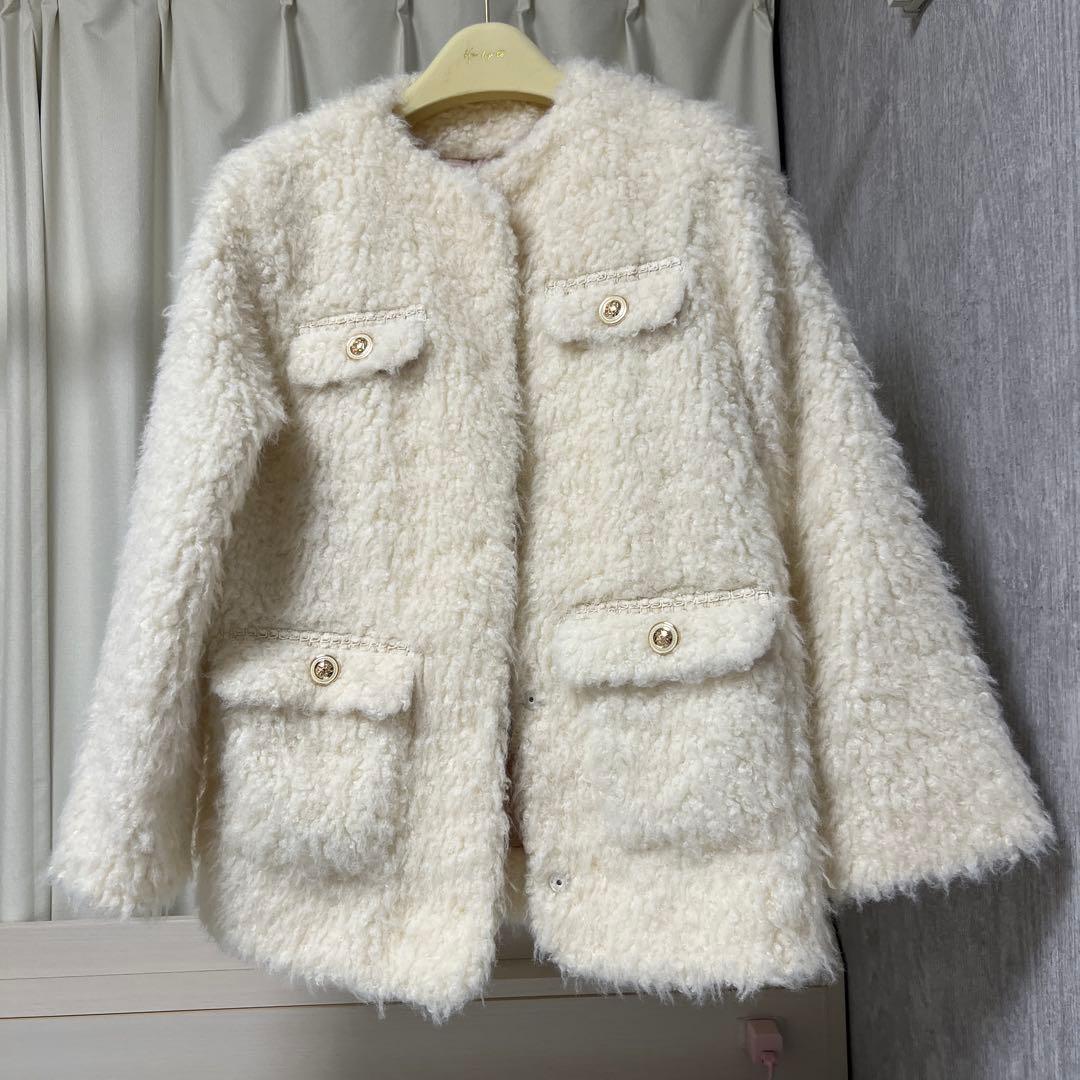 小嶋陽菜　ハーリップトゥ　アウター