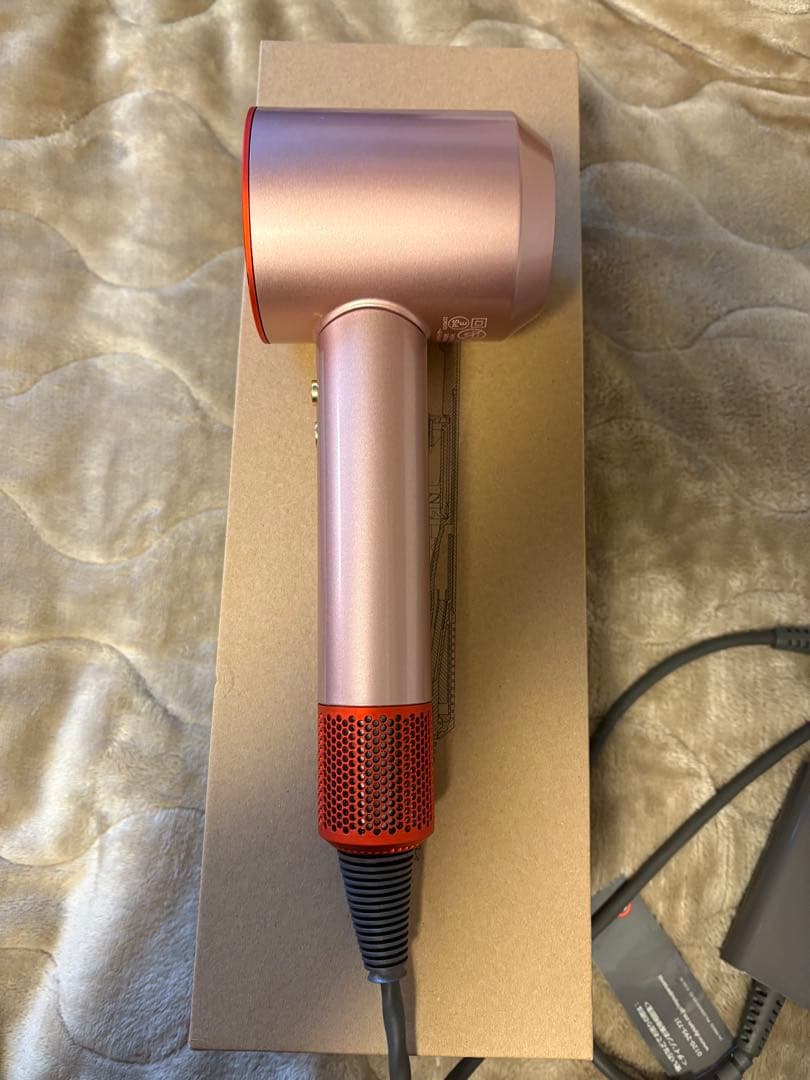 夢*子様 ダイソン　HD08 ヘアドライヤー