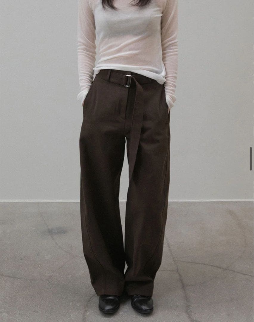 <ohtoro> Belted Curved Pantsブラウンベルト付き