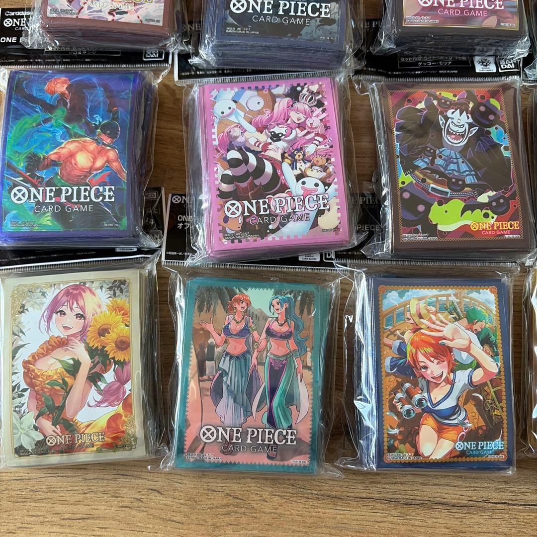 ワンピースカード　公認店　オフィシャルスリーブ　ルフィ　ゾロ　他　23個セット