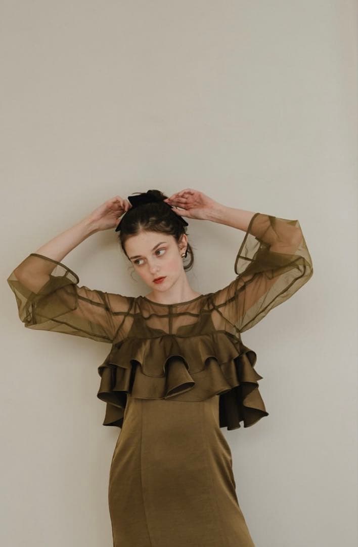 pinue オケージョンドレス