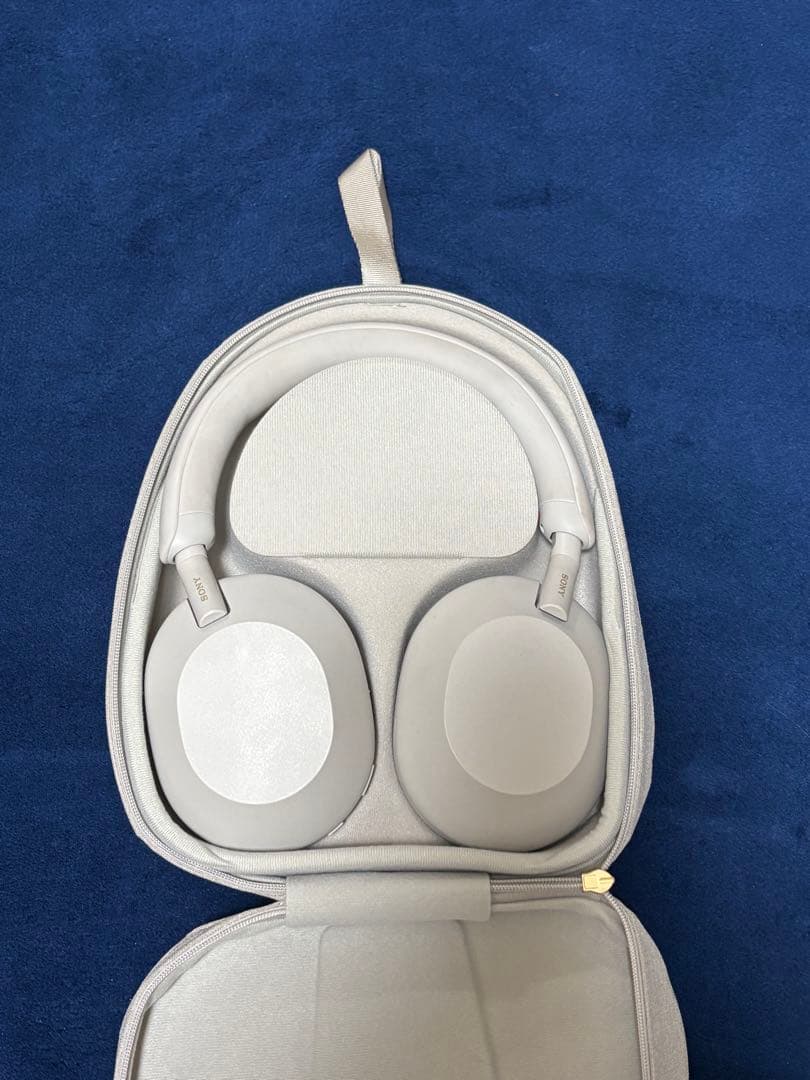 WH-1000XM5 ソニー　ワイヤレスヘッドホン