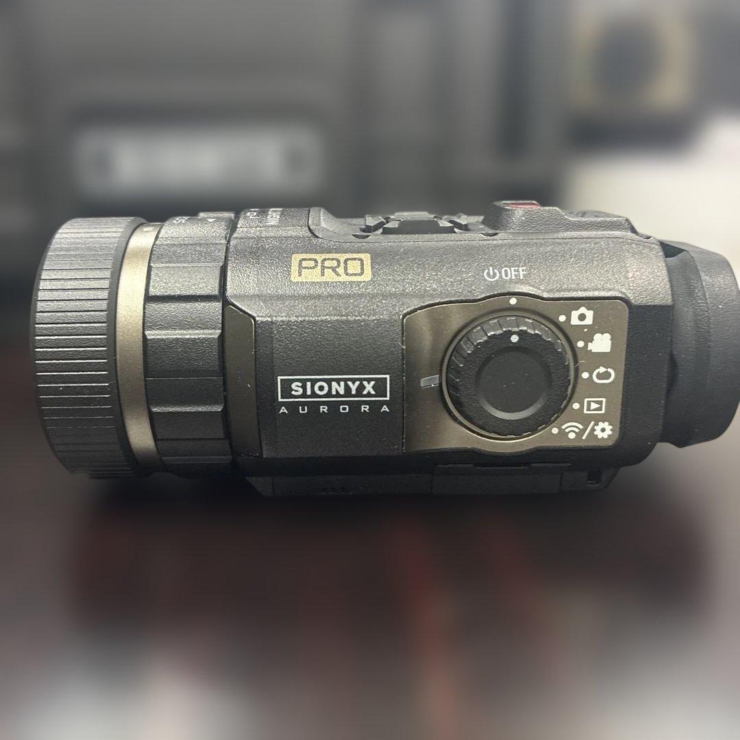 中古 SiOnyx AURORA PRO 監視用ナイトビジョン単眼鏡 個装箱破損