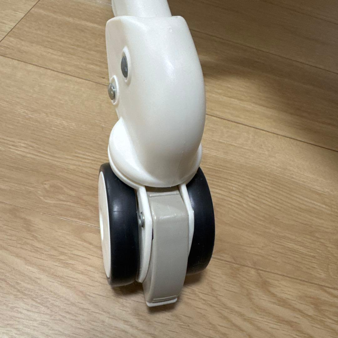 コンビ ネムリラ