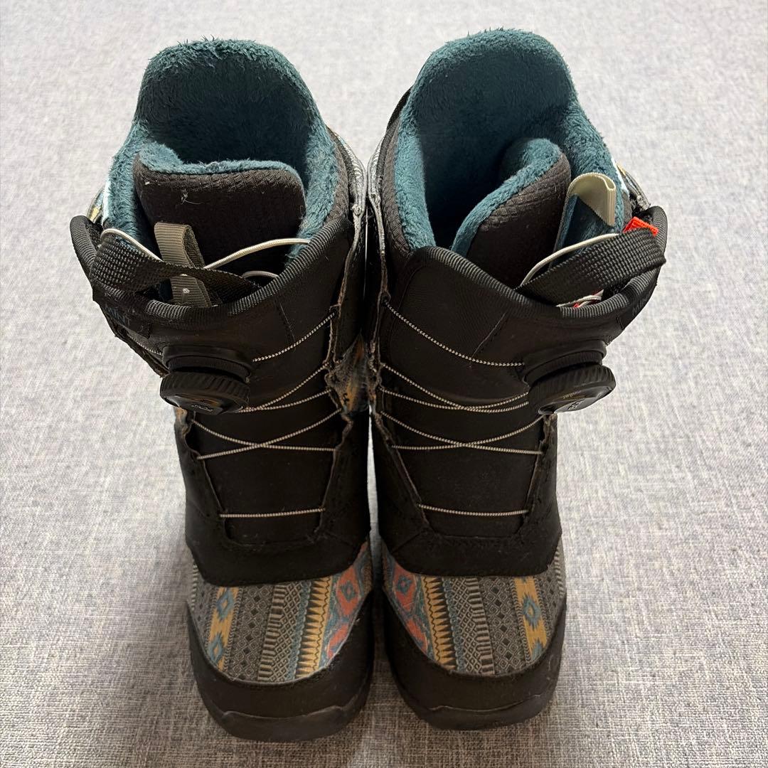 な*3様 スノーボードBURTONブーツ MINT BOA