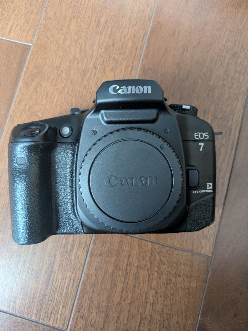 Canon EOS 7 フィルム一眼レフカメラ