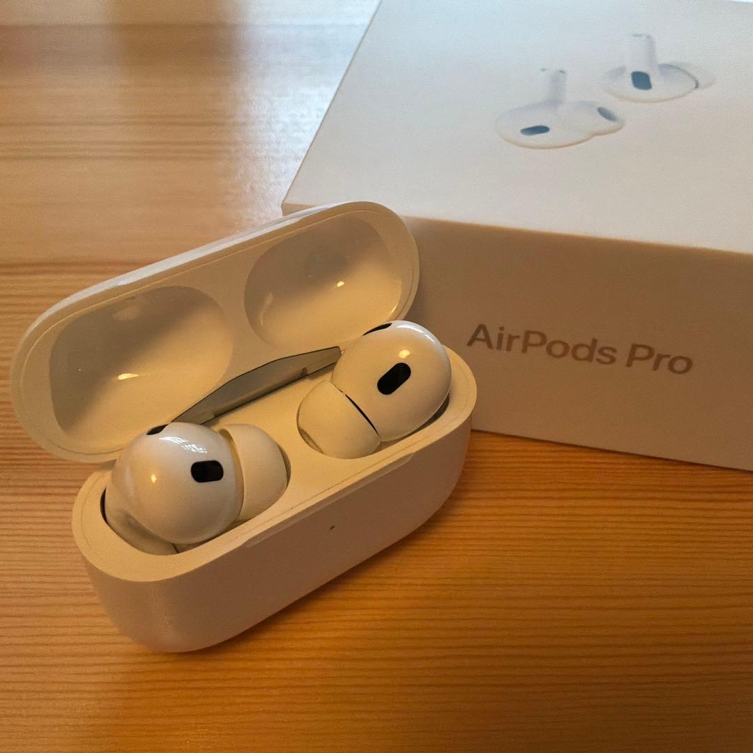 AirPodsPro２本体　第二世代　ケーブル付<Apple純正品>