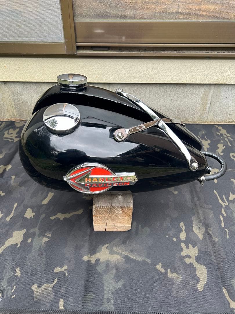 分割タンク　ハーレー　ワンオフ　マスタングタンク　ショベル　パンヘッド