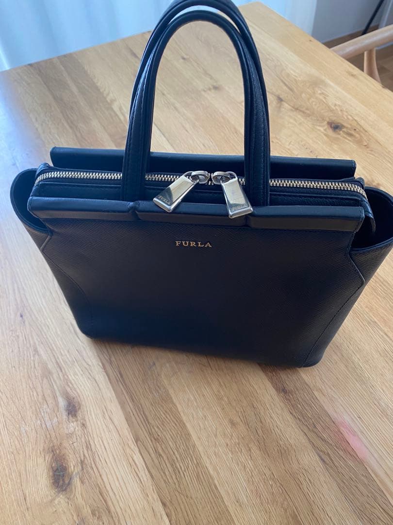 【TB★ページ】美品　FURLA タリアサッチェル　ハンドバッグ