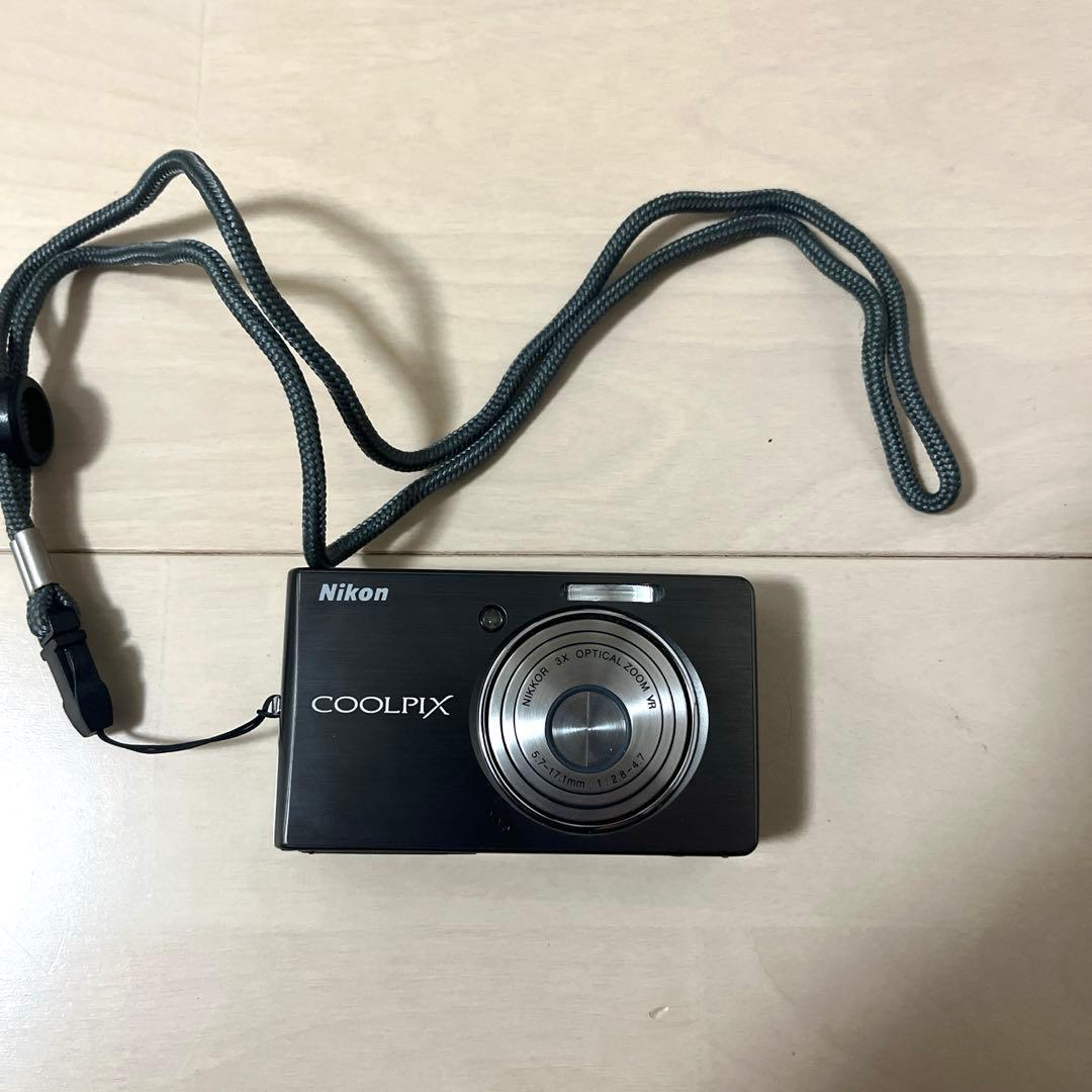 Nikon COOLPIX S500 コンパクトデジタルカメラ 充電器付き