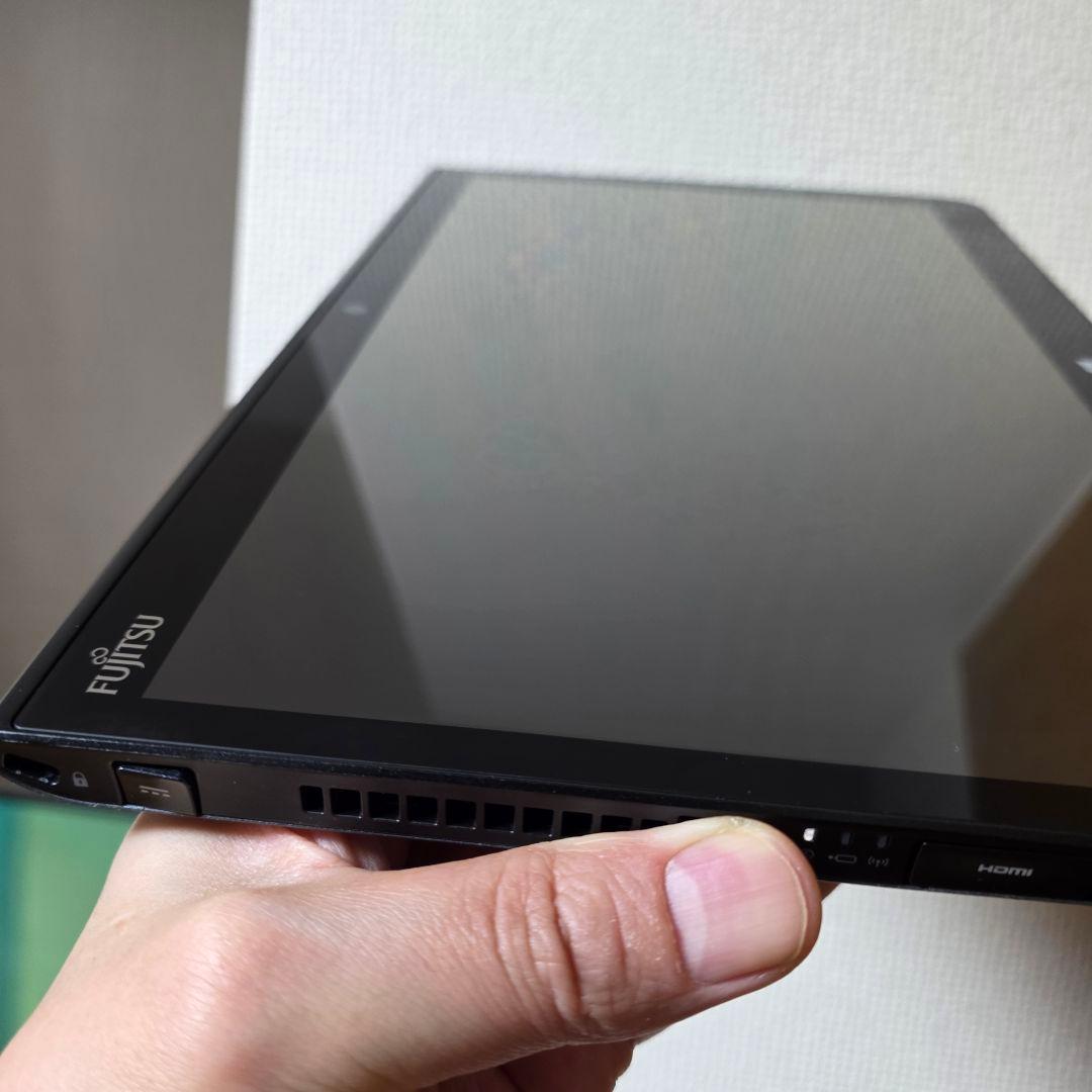 ARROWS Tab Q775 Windows防水タブレット キーボード・ペン付