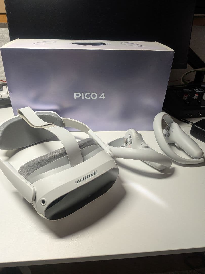 PICO 4 VRヘッドセットとコントローラー　128G