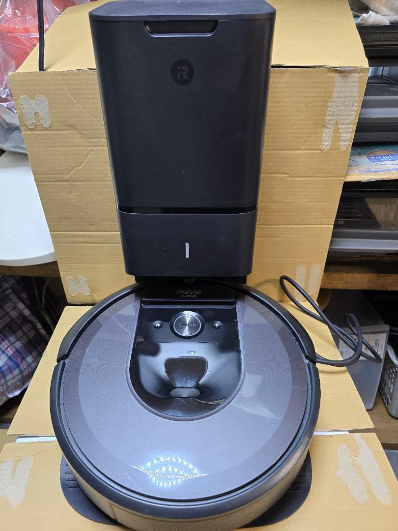 iRobot Roomba i7　ロボット掃除機