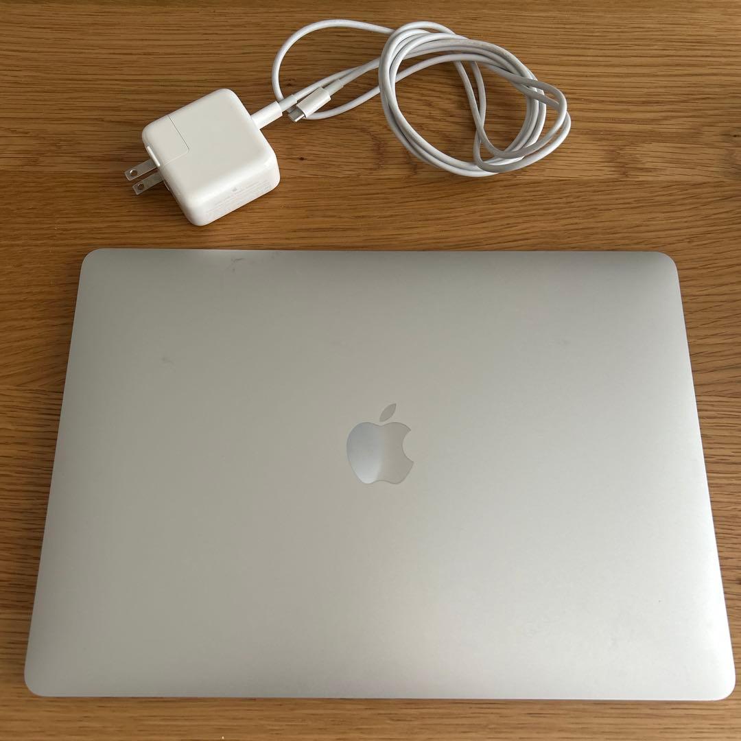 MacBook Air M1 8コアCPU 7コアGPU 13インチ256GB