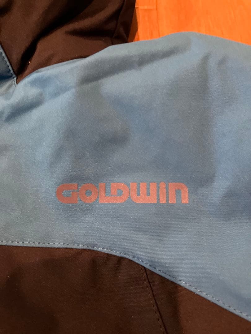 GOLDWIN 子ども用スキーウェア 上下セット グローブ付き(おまけ)