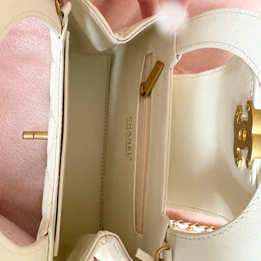 ホワイト 白 CHANEL バッグ
