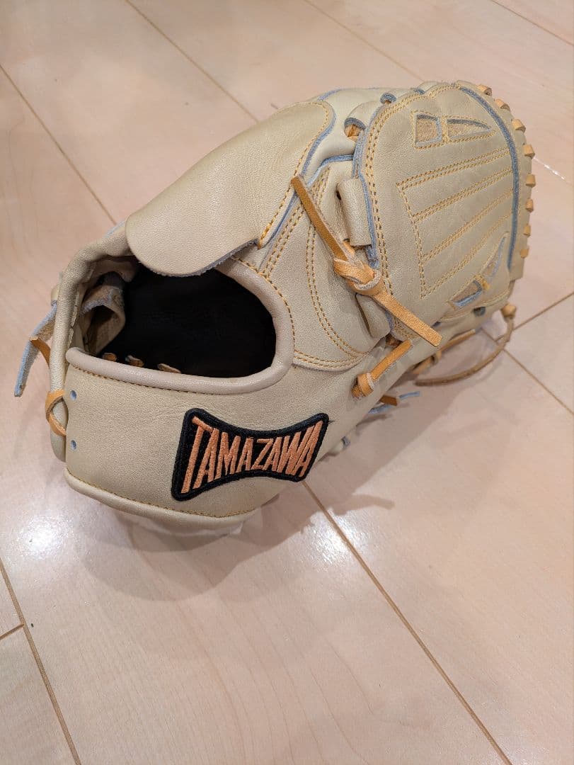 TAMAZAWA 軟式グローブ TM-8011 クリーム色　投手用