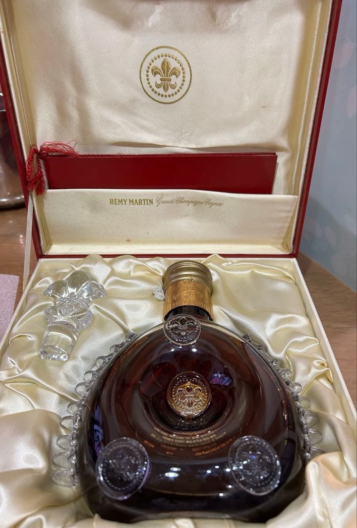 未開栓　レミーマルタン ルイ13世 金キャップ 700ml バカラクリスタル