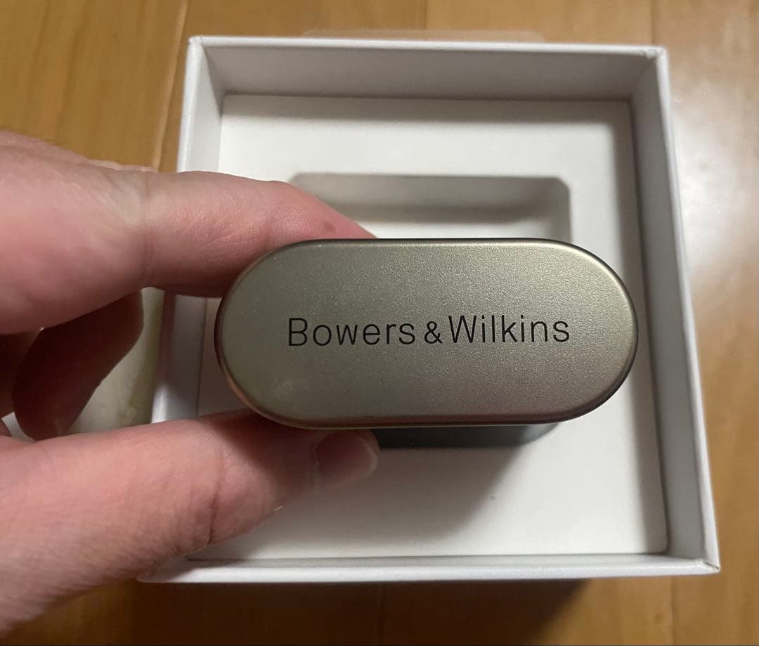 値下げ！　b&w pi7 チャコール ワイヤレスイヤホン