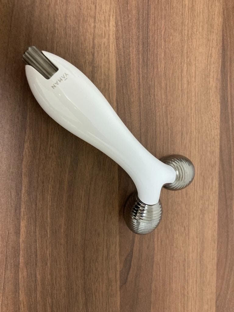 【未使用品】YA-MAN ヤーマン 美顔ローラー 美顔器 EP15W