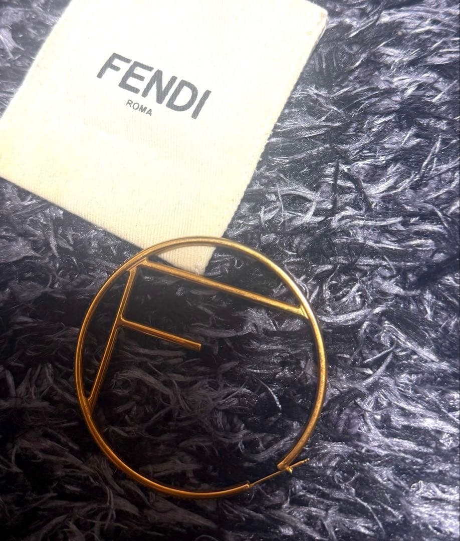 FENDI ゴールド フープピアス（片耳）