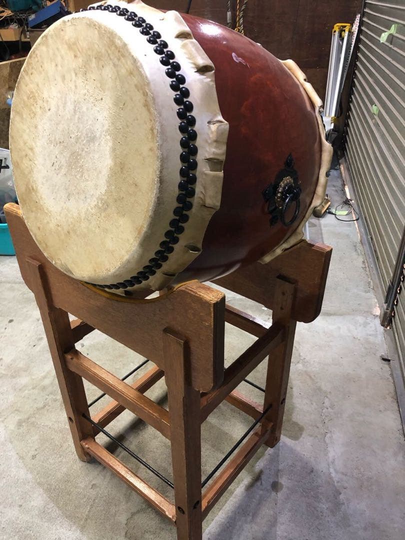 櫓(やぐら) 長胴太鼓　宮太鼓