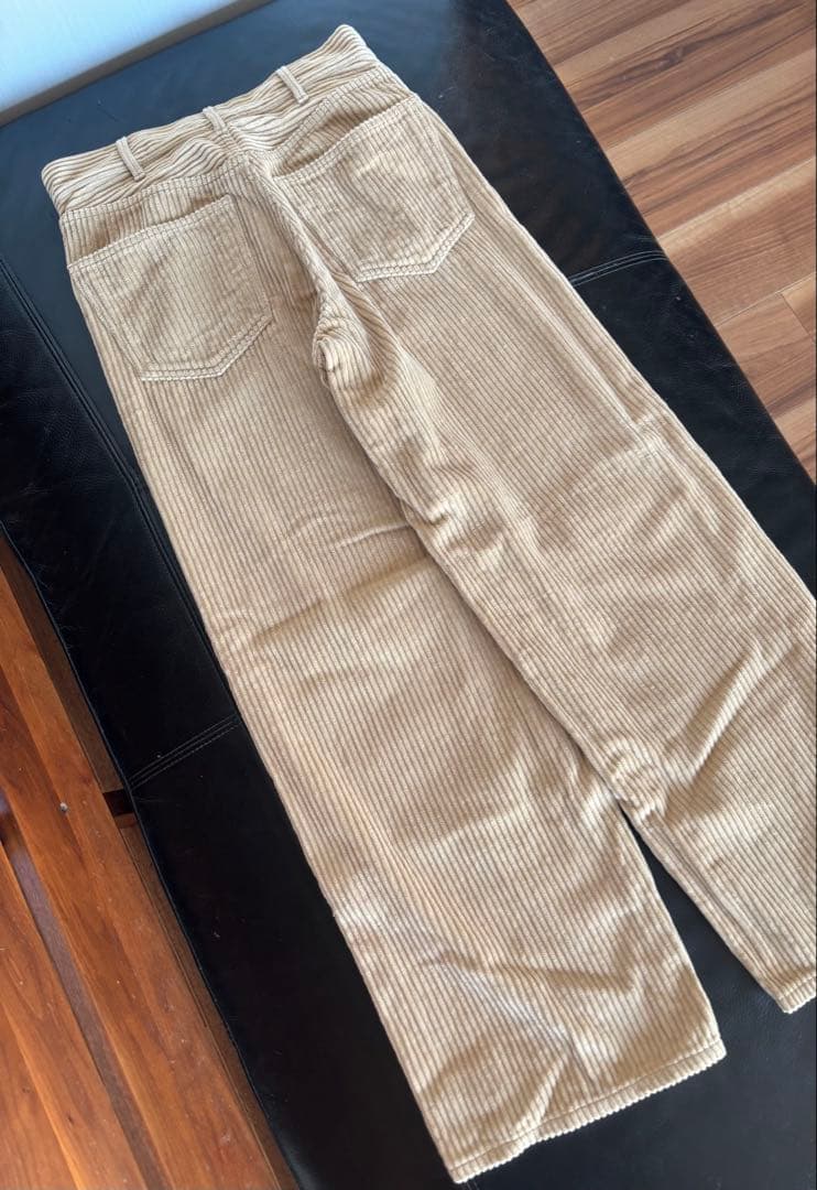 【ほぼ新品】CELINEキティジーンズ コーデュロイ パンツ