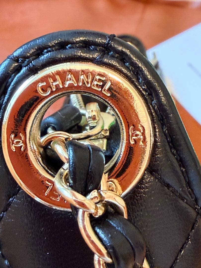 ノベルティ ショルダーバッグ 香水イベント限定　稀少品 一点のみ　おまけ付き