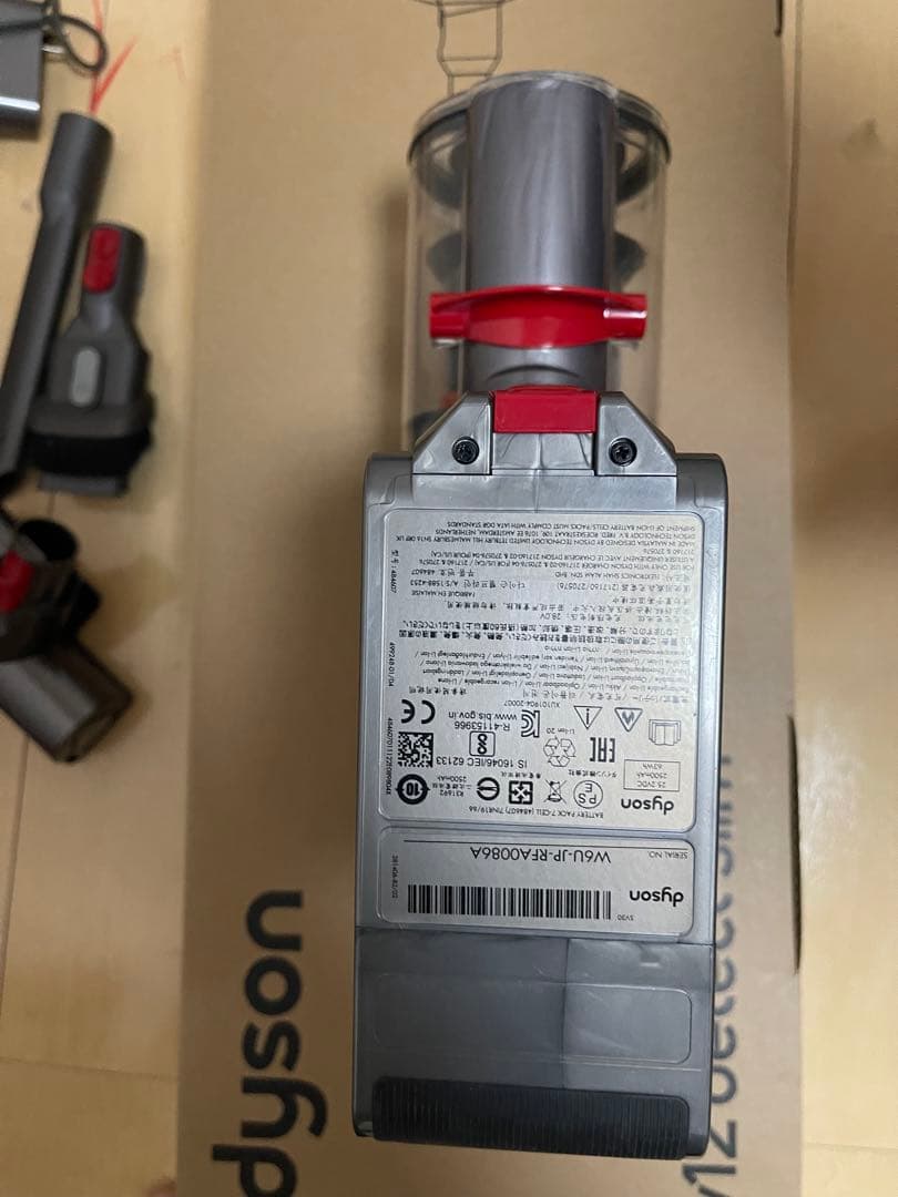 Dyson v12 sv30 detect slim 掃除機