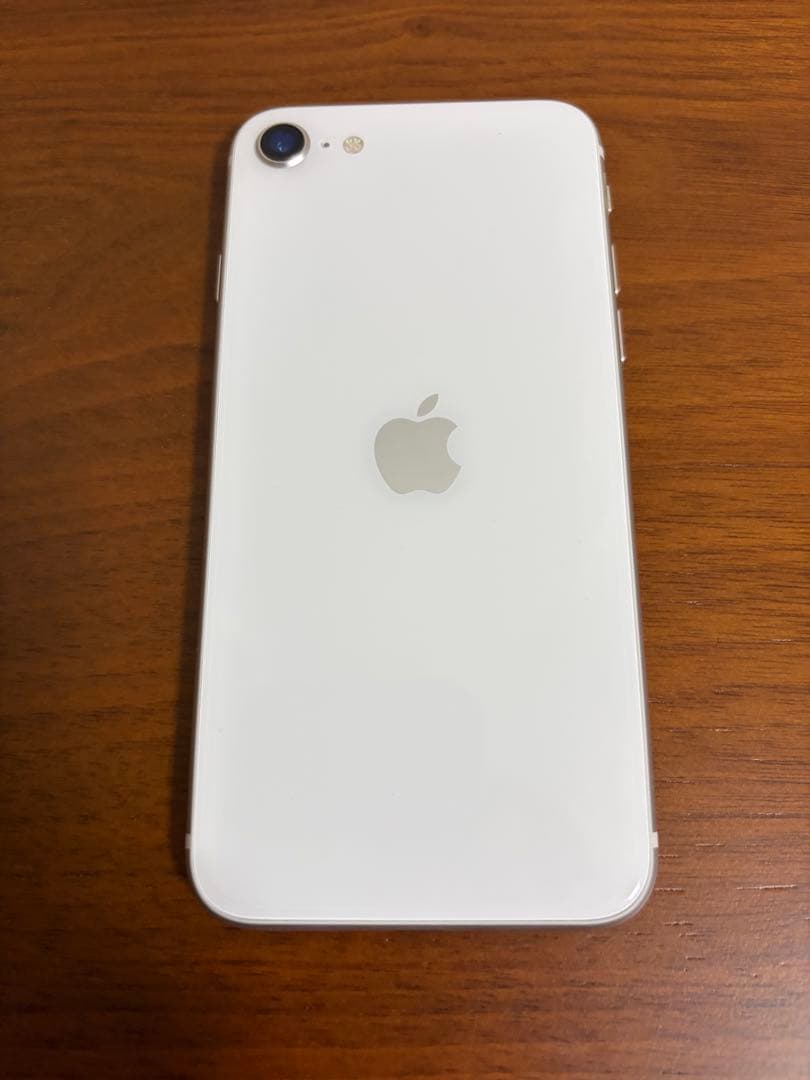 Apple iPhone SE (第3世代) スターライト 本体