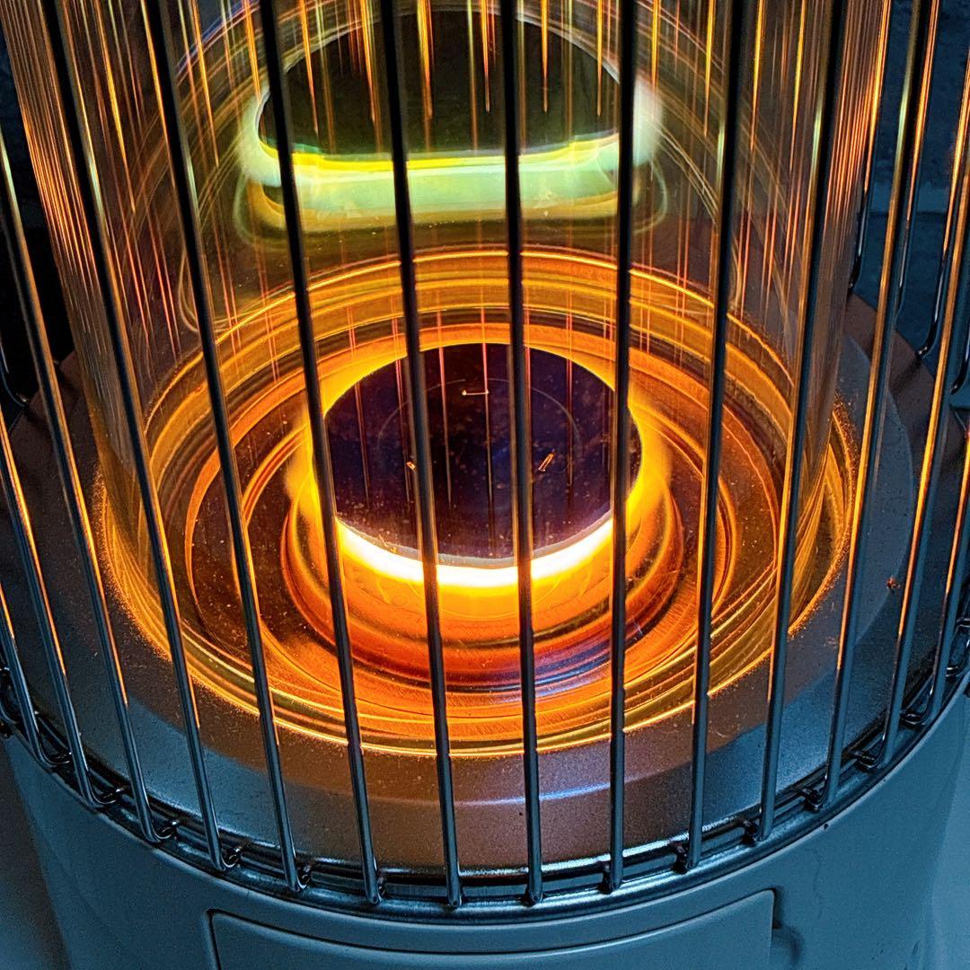 良品　トヨトミ　レインボー　ストーブ　ホワイト　2021年式　RB-251