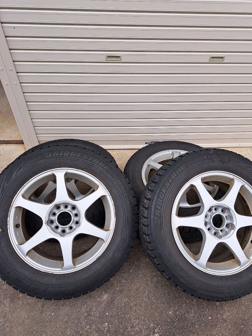 215/60R16 ブリザック スタッドレスタイヤ