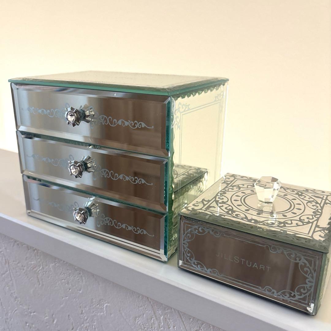 【美品・非売品】ジルスチュアート　ガラスコスメ収納　引き出し・フタ付きケース