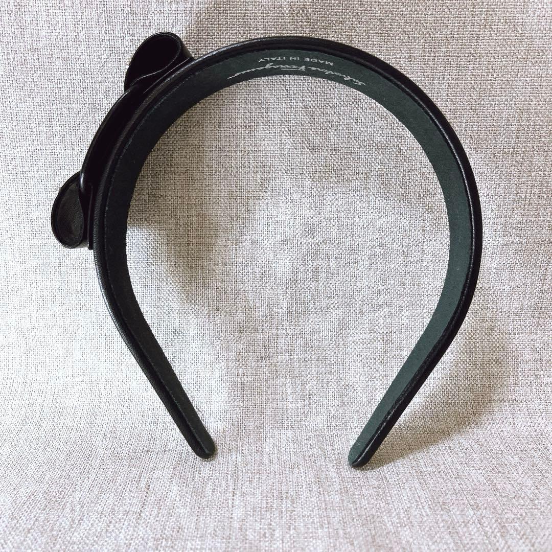 【極美品】【希少】サルヴァトーレフェラガモ ヴァラリボン カチューシャ レザー