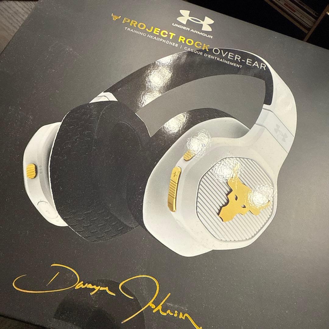 Under Armour PROJECT ROCK ヘッドホン