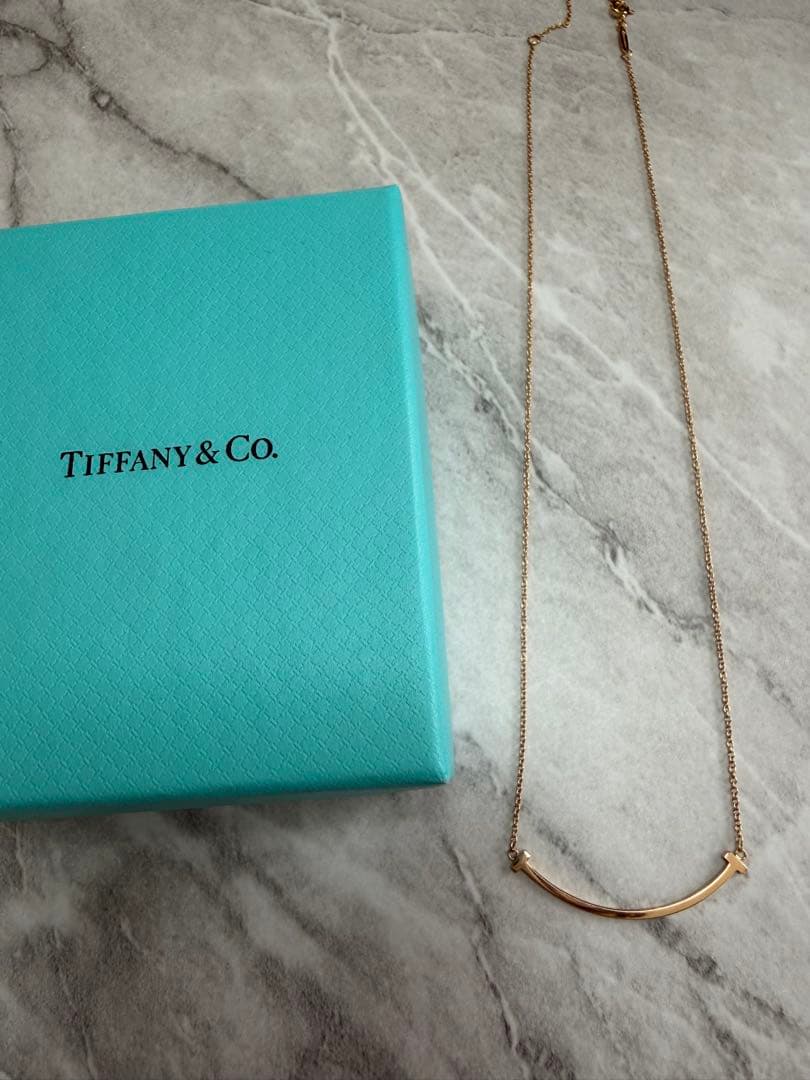 Tiffany T スマイルペンダント スモール　イエローゴールド
