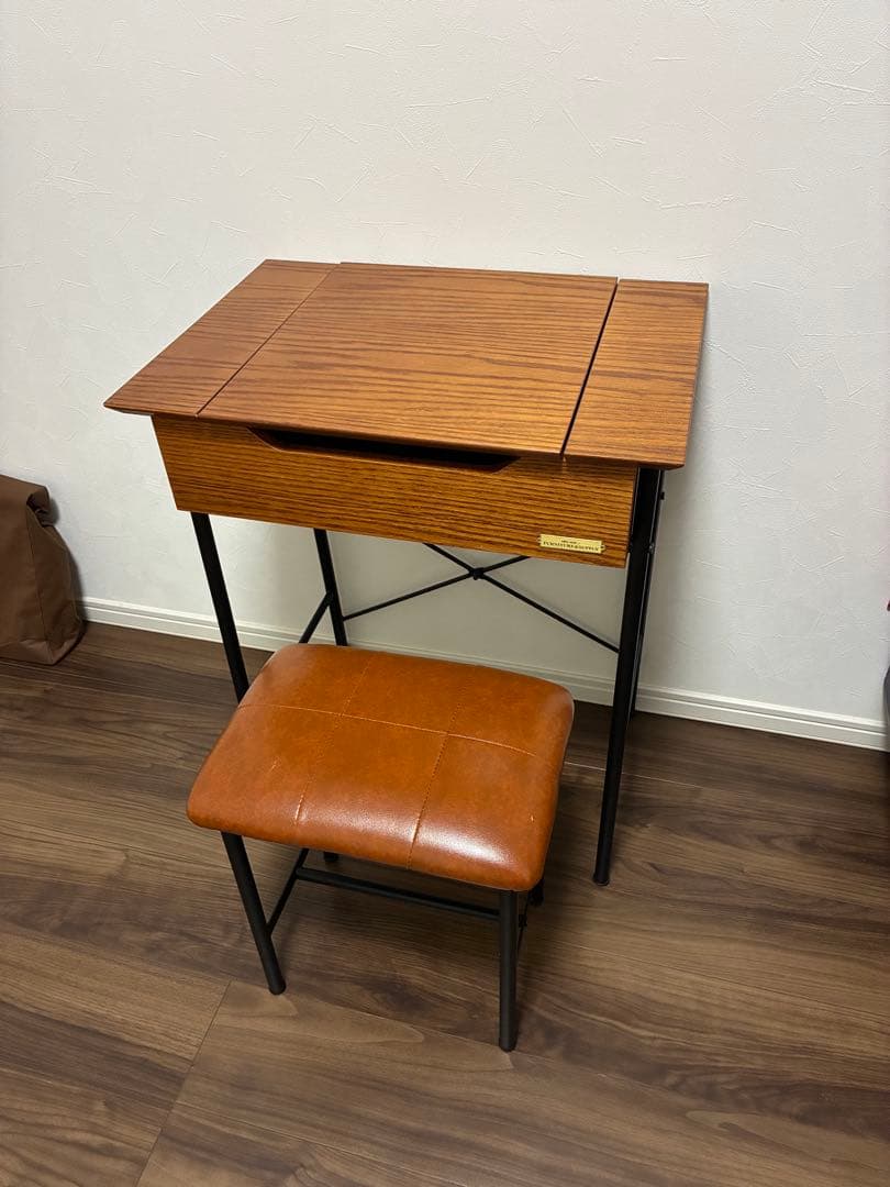 ニコアンド　ドレッサー　椅子