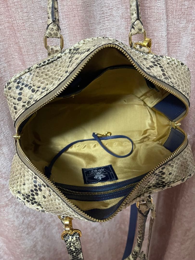 み*ば様 A.D.M.J. パイソン　スワロフスキー　ハンドバッグ