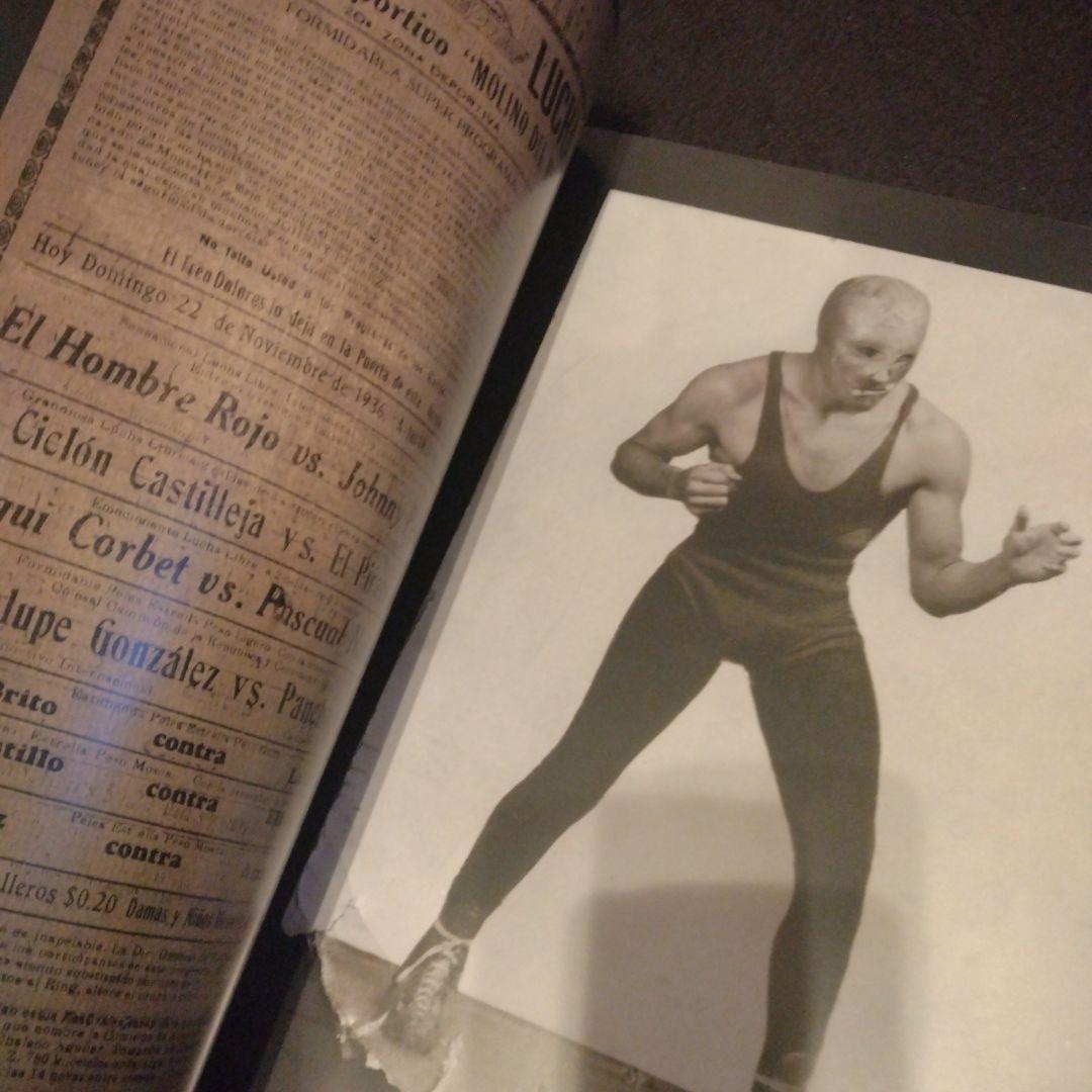 絶版【エル・サント写真集】　豪華大型本　ルチャリブレ　プロレス