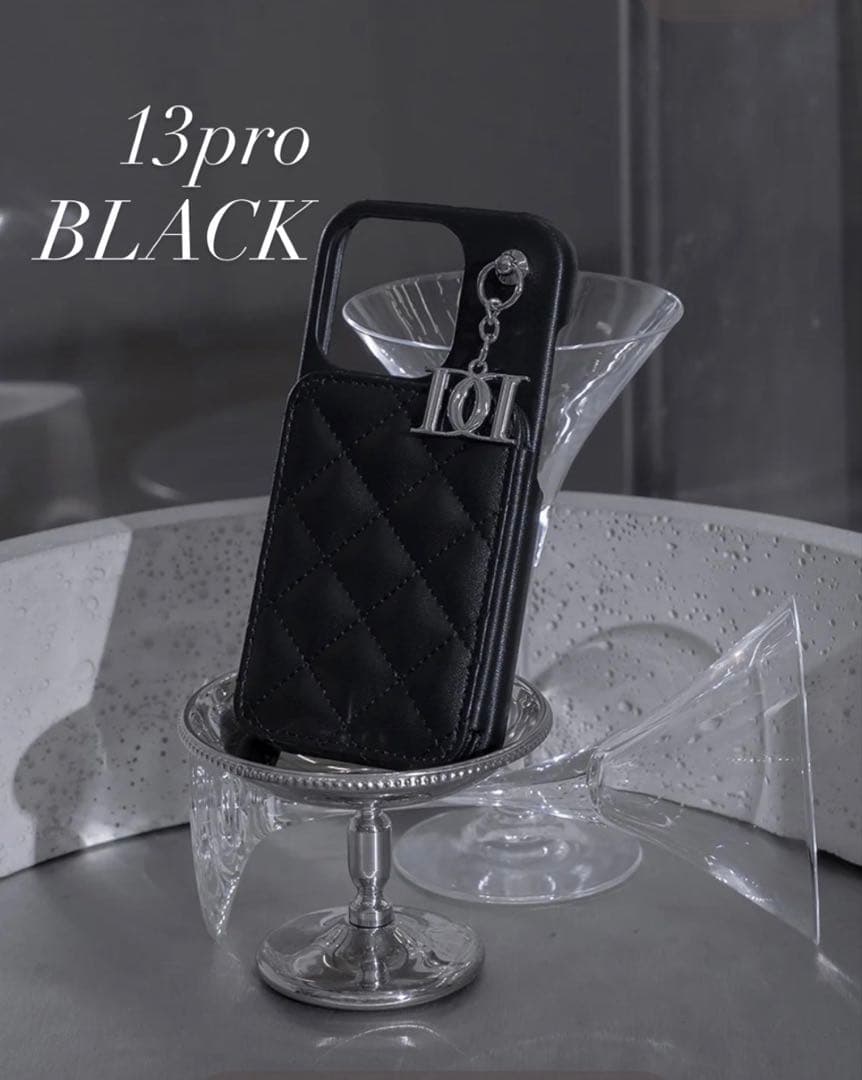 DarichキルティングミラーDDチャームiPhoneケース13Pro ブラック