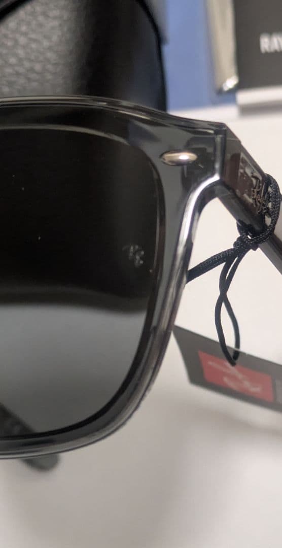 【新品】レイバン RB4392D 645087 66サイズ クリアグレー