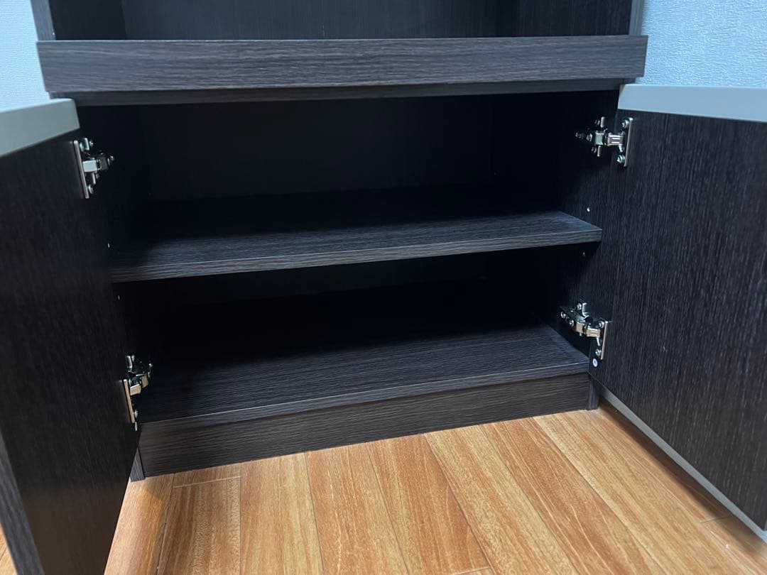 ニトリ食器棚 ガラス扉付き