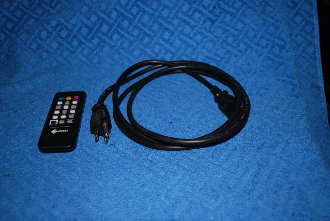 EIZOモニターFS2434　23,8インチ中古ジャンク品の出品です。