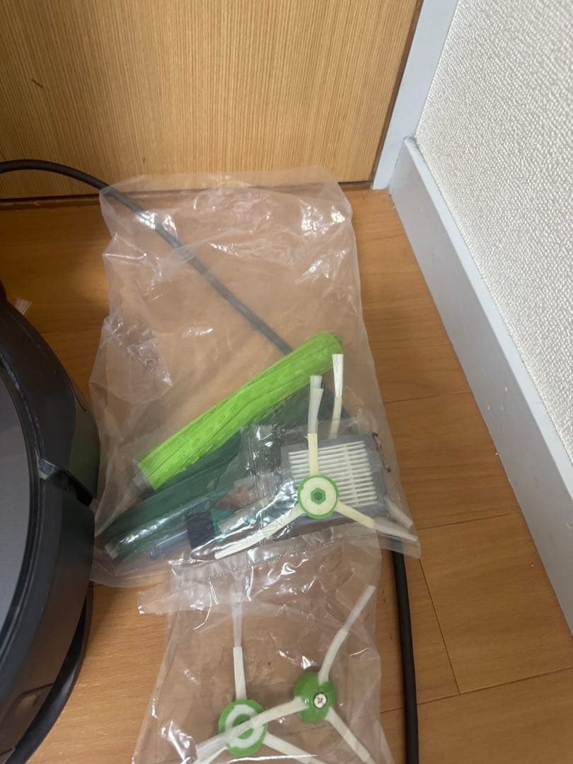 iRobot アイロボット　ルンバ Roomba ロボット掃除機　i7+