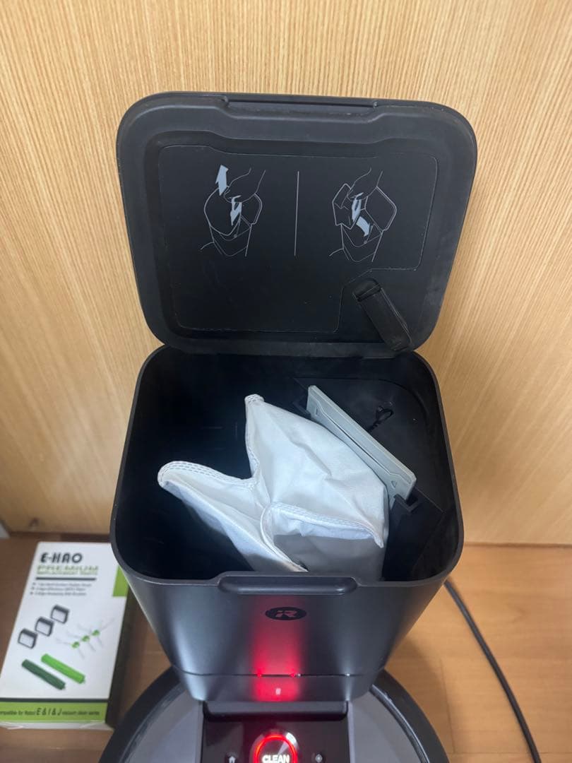 iRobot アイロボット　ルンバ Roomba ロボット掃除機　i7+