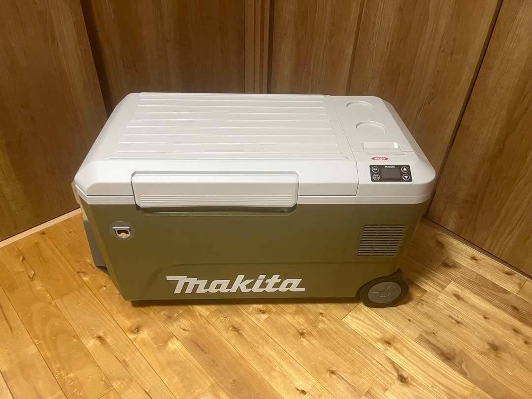 マキタ冷蔵後CW002GZO 50㍑　オリーブ