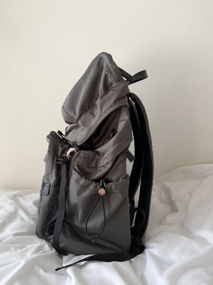 PRADA プラダ　バックパック　2vz090