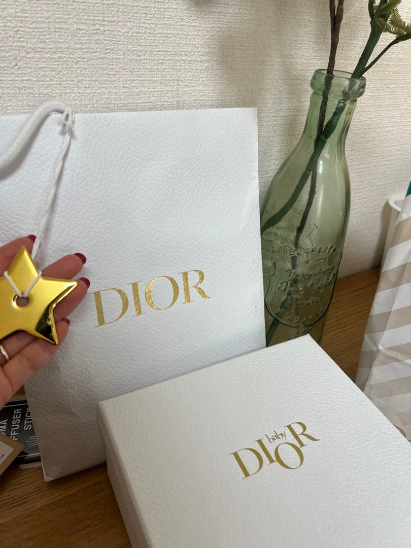 【mari】ディオール　ベビー　ボディミルク　そのままギフトセット