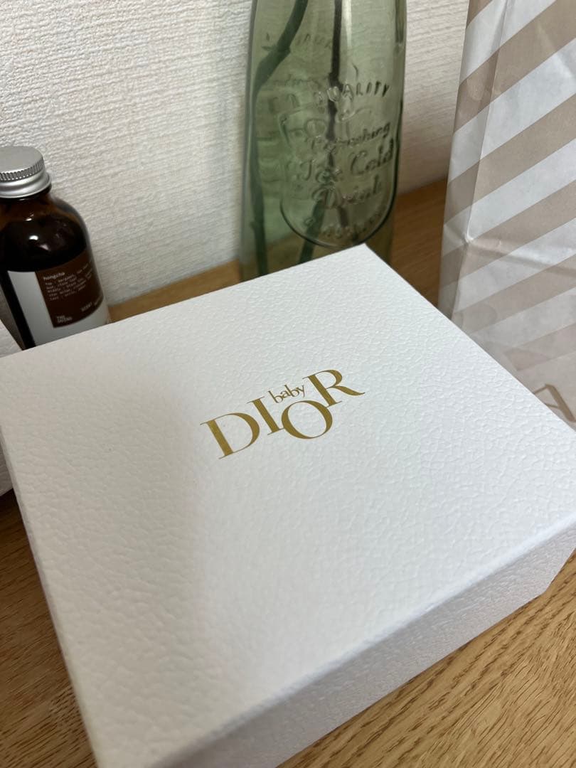 【mari】ディオール　ベビー　ボディミルク　そのままギフトセット
